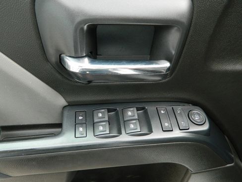 Used 2018 Chevrolet Silverado 2500 W/T w/ Snow Plow Prep Package image 22