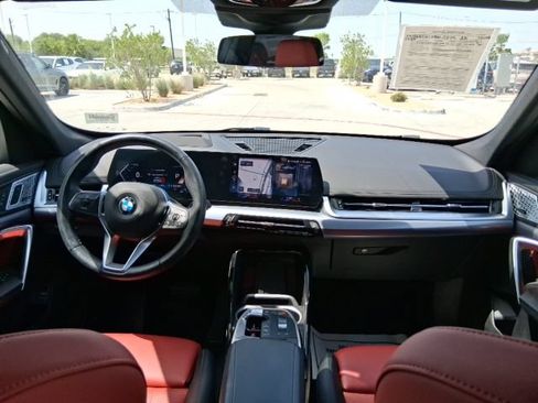Used 2023 BMW X1 xDrive28i w/ Premium Package AWD/4WD image 10