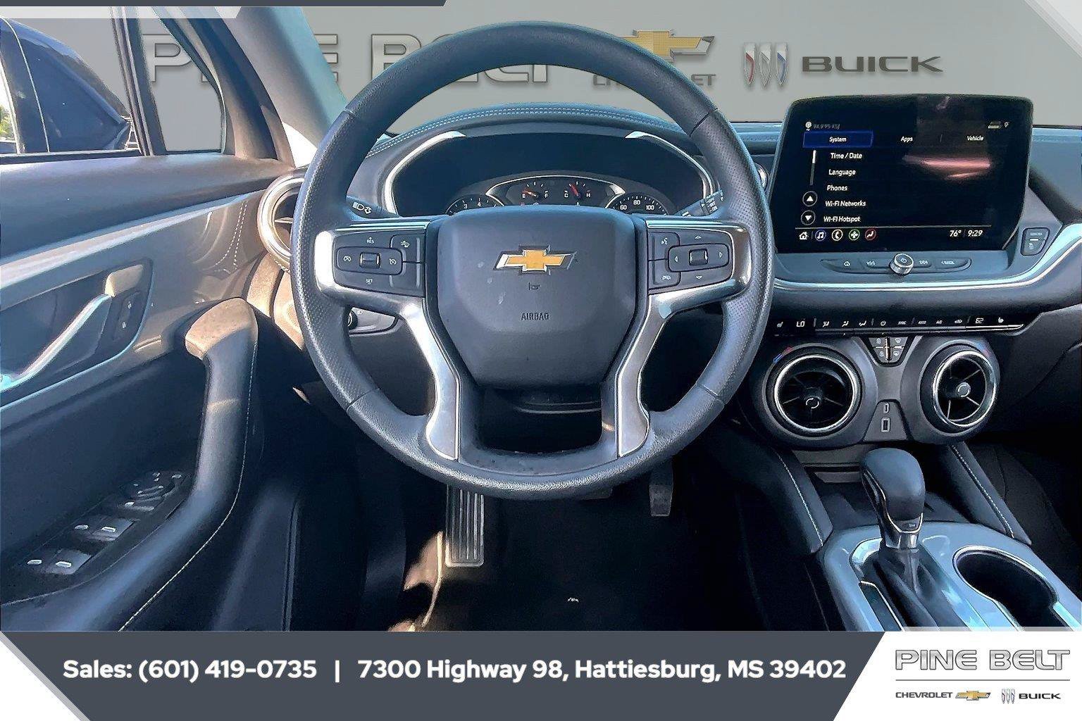 Used 2024 Chevrolet Blazer LT w/ Convenience Package FWD image 5