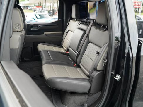 Used 2022 Chevrolet Silverado 1500 ZR2 w/ Technology Package AWD/4WD image 8