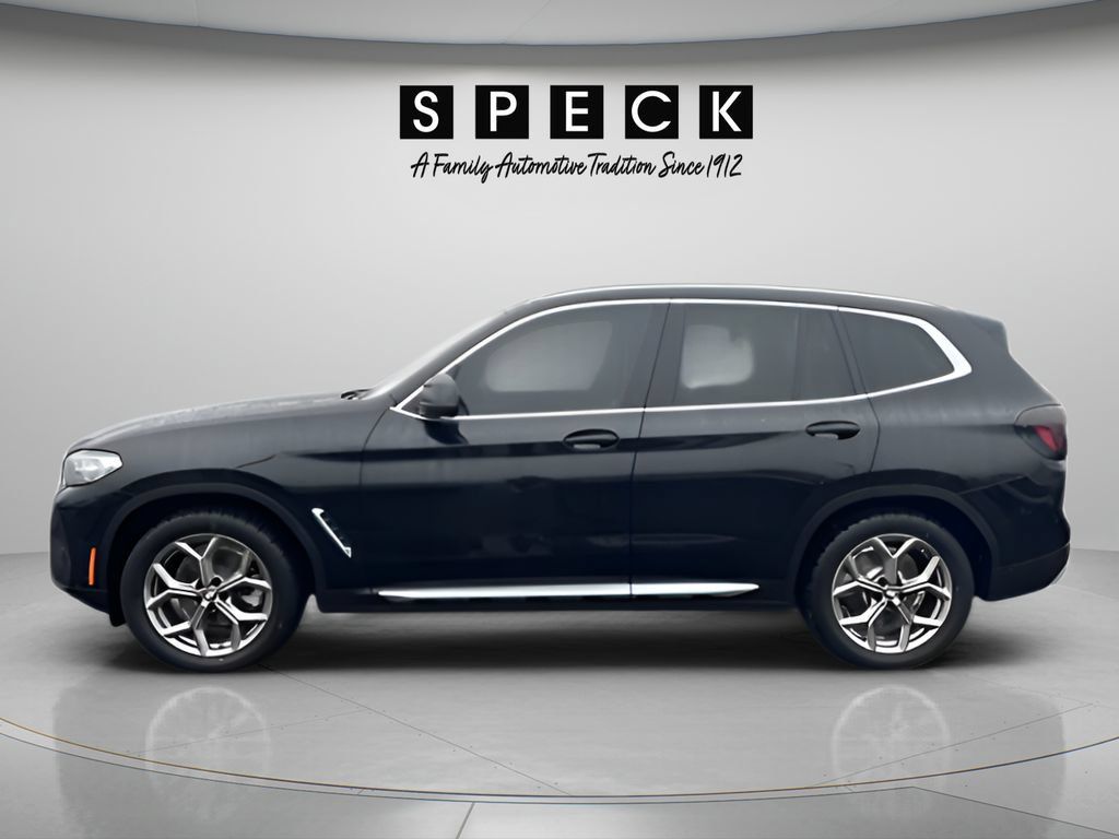 Used 2022 BMW X3 xDrive30i w/ Convenience Package AWD/4WD image 2