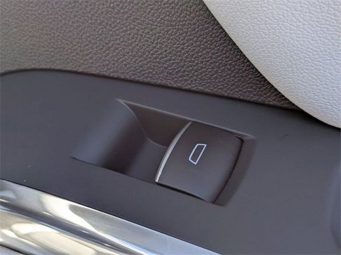 New 2026 Chevrolet Traverse High Country image 36