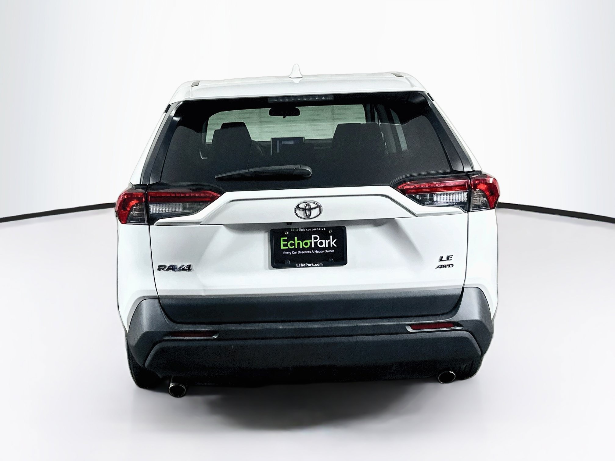 Used 2024 Toyota RAV4 LE AWD/4WD image 7