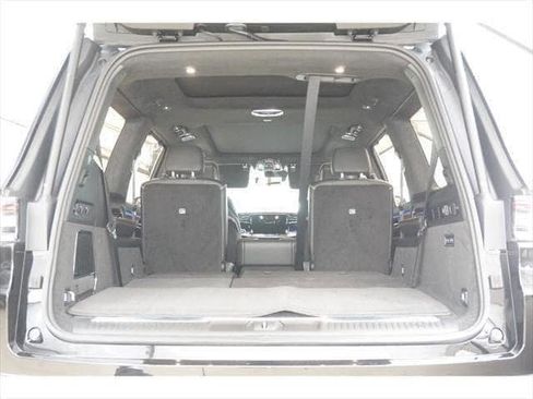 New 2022 Jeep Grand Wagoneer Series III w/ Rear Seat Video Group 1 image 28