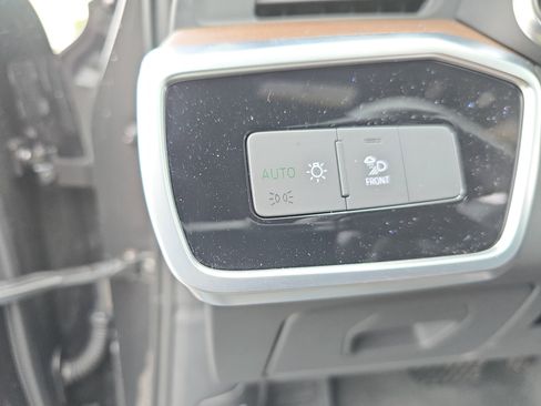 Certified 2025 Audi A6 Premium Plus image 24