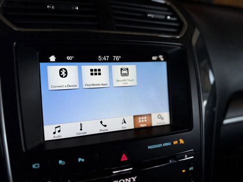 Used 2018 Ford Explorer Limited w/ Equipment Group 301A image 37