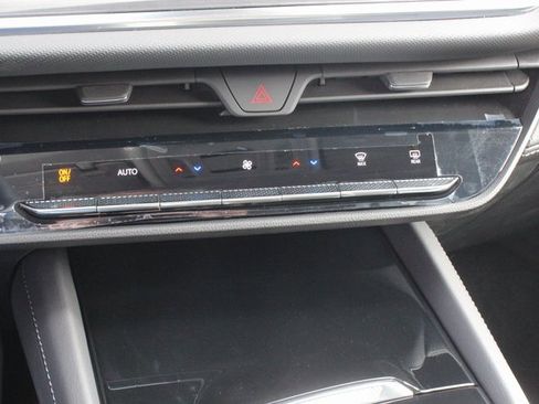 New 2025 Buick Envision Preferred image 44