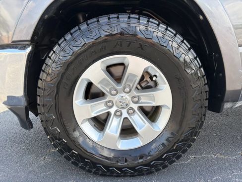 Used 2020 RAM 1500 Laramie AWD/4WD image 11