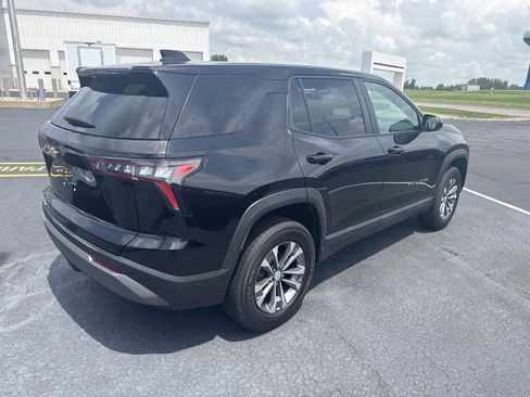 Used 2025 Chevrolet Equinox LT FWD image 4
