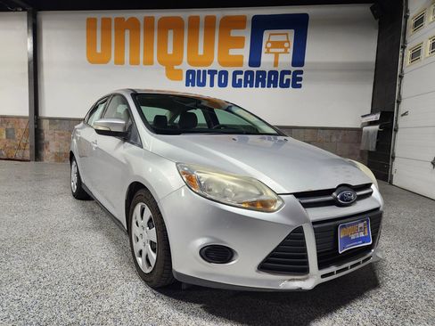 Used 2014 Ford Focus SE image 1