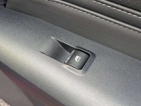 Used 2025 Ford Mustang GT Premium RWD image 31