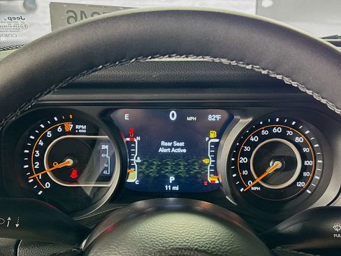 New 2025 Jeep Gladiator Willys image 14