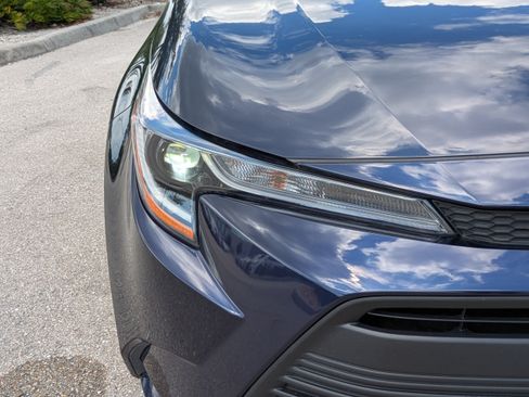 Used 2024 Toyota Corolla LE FWD image 11