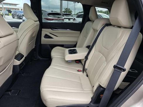Used 2023 INFINITI QX60 Sensory w/ Vision Package AWD/4WD image 26