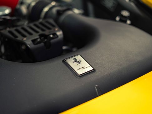 Used 2011 Ferrari 458 Italia Coupe RWD image 37