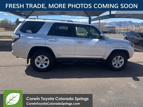 Used 2018 Toyota 4Runner SR5 w/ Wilderness Package image 8