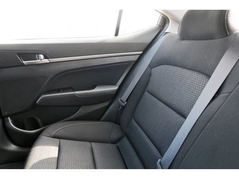 Used 2018 Hyundai Elantra SEL FWD image 14