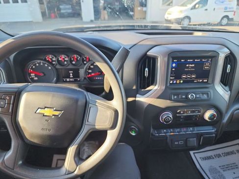 Used 2022 Chevrolet Silverado 1500 Custom AWD/4WD image 12
