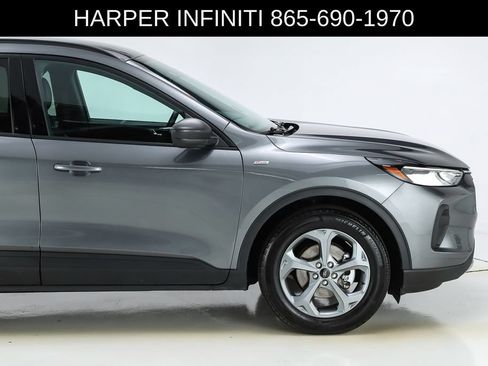 Used 2025 Ford Escape ST-Line FWD image 13
