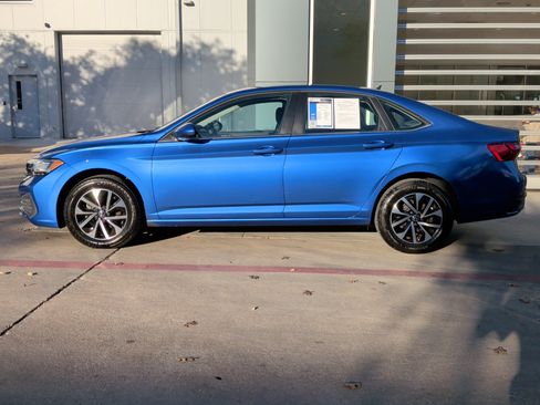 Used 2023 Volkswagen Jetta S image 7