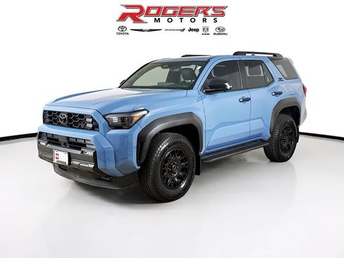 Certified 2025 Toyota 4Runner TRD Off-Road Premium w/ Tow Technology Package AWD/4WD image 8