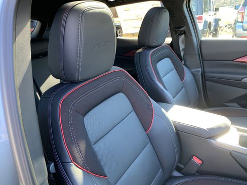 New 2026 Chevrolet Equinox EV RS FWD image 32
