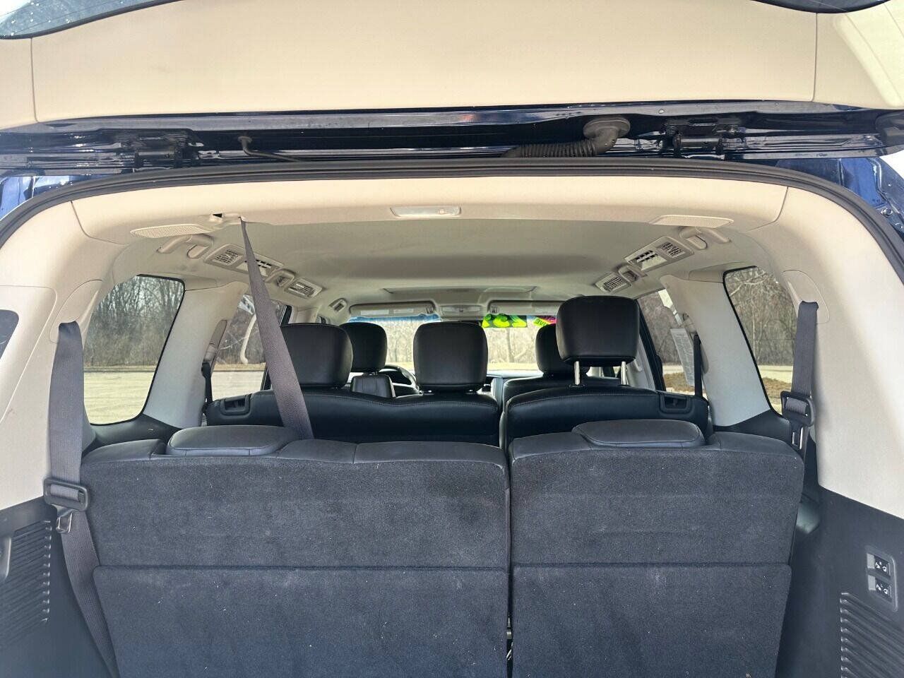 Used 2017 INFINITI QX80 4WD w/ Driver Assistance Package image 18