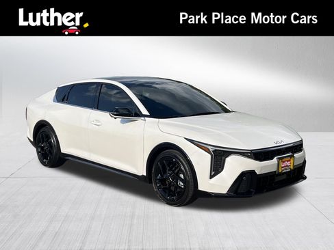 Used 2025 Kia K4 GT-Line Turbo FWD image 1