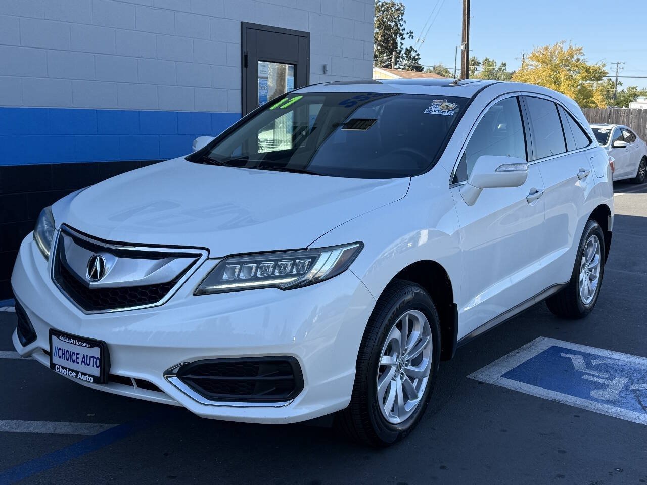 Used 2017 Acura RDX w/ Technology Package FWD image 3