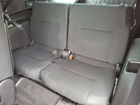 Used 2025 Mitsubishi Outlander ES AWD/4WD image 4