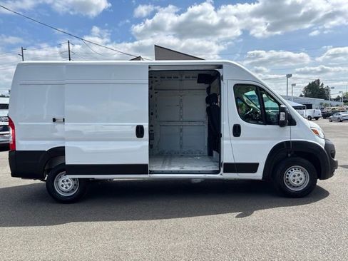 Used 2023 RAM ProMaster 3500 FWD image 30