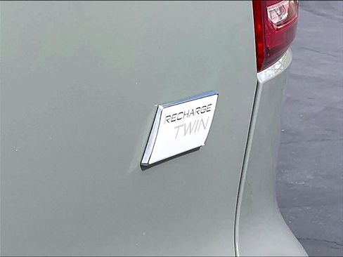 Used 2023 Volvo XC40 Recharge Plus w/ Protection Package Premier image 11