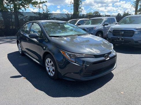 Used 2026 Toyota Corolla LE FWD image 3