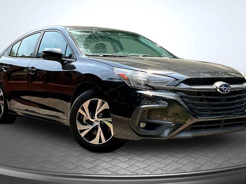 Used 2023 Subaru Legacy Premium AWD/4WD image 2