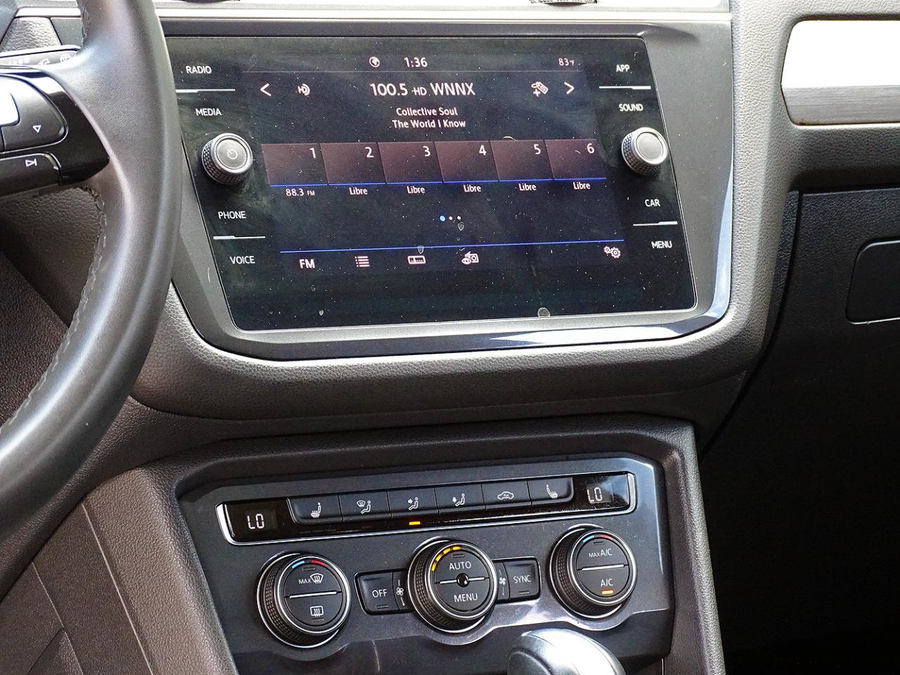 Used 2020 Volkswagen Tiguan SE w/ Panoramic Sunroof Package FWD image 20