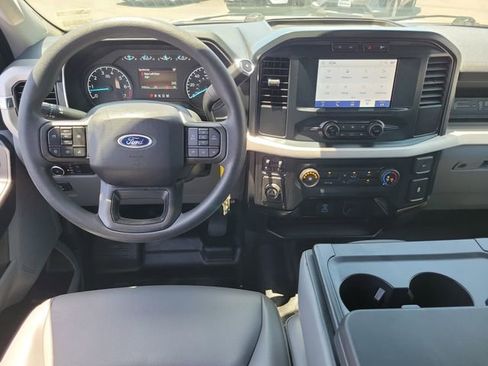 Certified 2022 Ford F150 XL w/ Trailer Tow Package RWD image 4