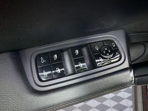 Used 2019 Porsche Cayenne image 13