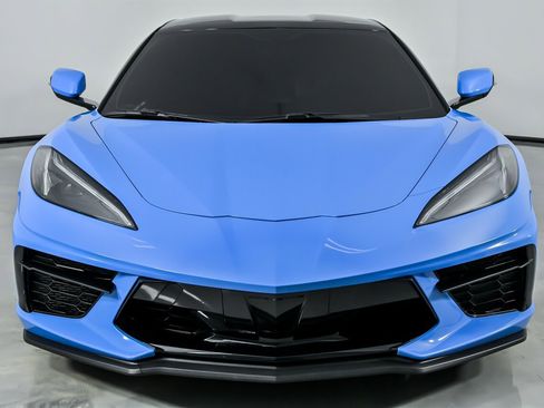 Used 2022 Chevrolet Corvette Stingray Coupe w/ Z51 Performance Package image 5