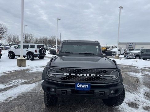 Used 2023 Ford Bronco Badlands image 2