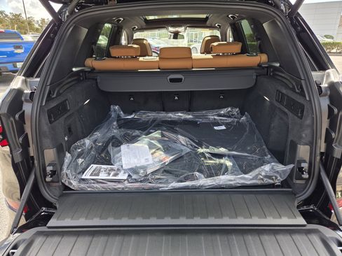 New 2026 BMW X5 M60i image 15