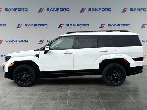 Used 2024 Hyundai Santa Fe Calligraphy image 2