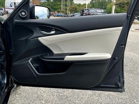 Used 2022 Honda Insight Touring image 19