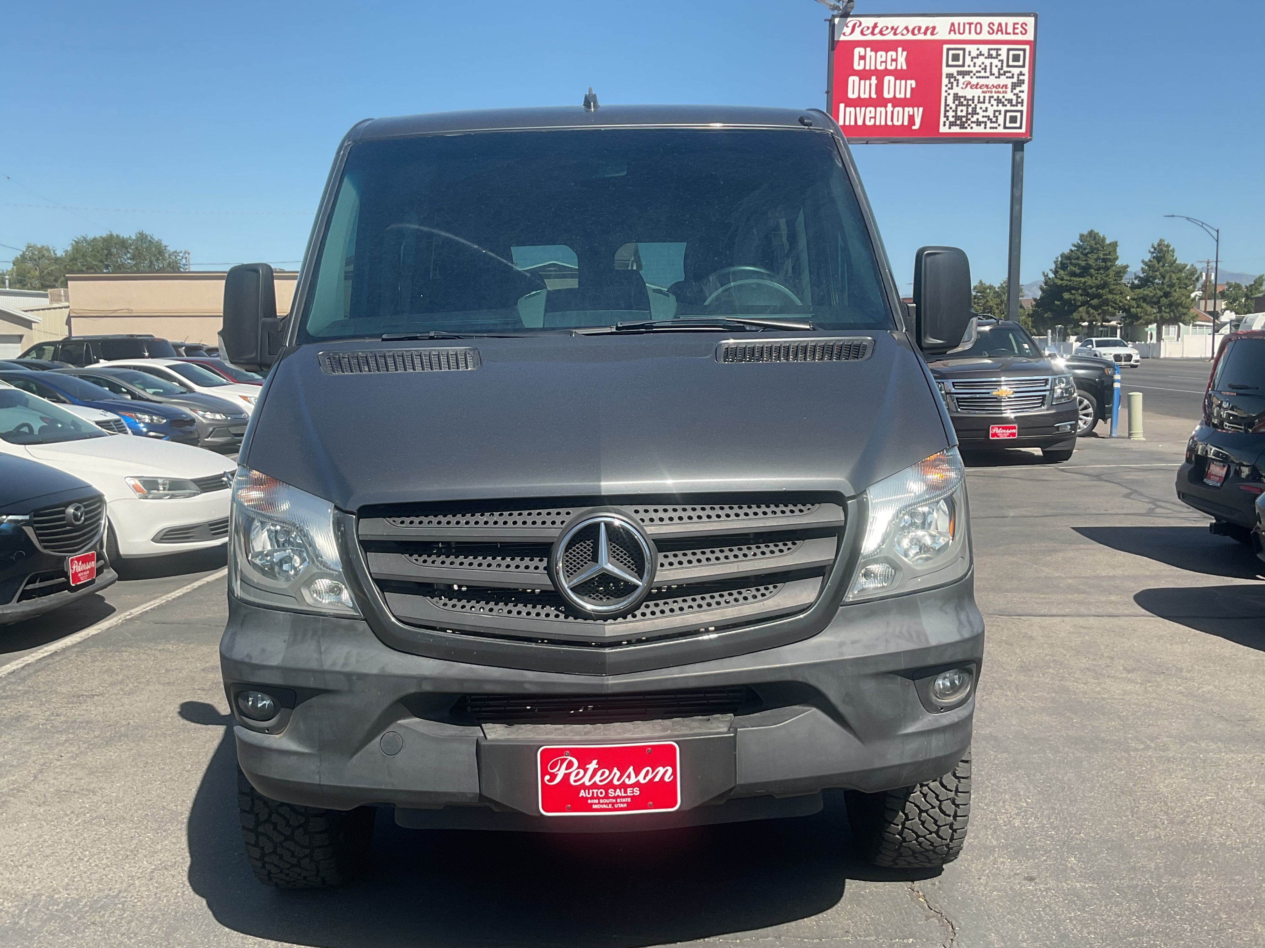 Used 2017 Mercedes-Benz Sprinter 2500 image 3