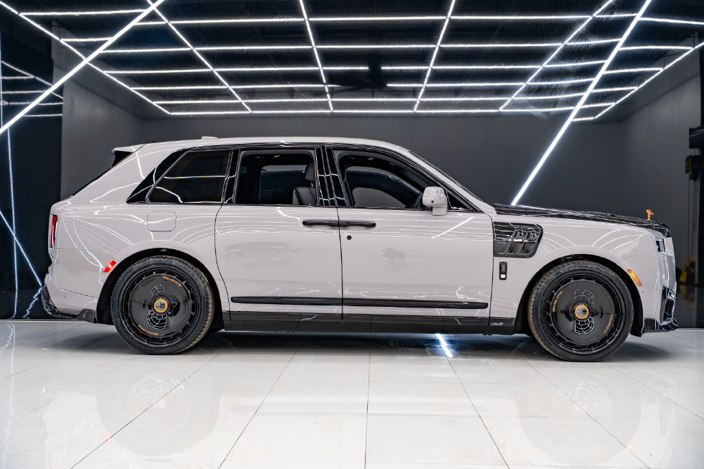 Used 2026 Rolls-Royce Cullinan AWD/4WD image 9