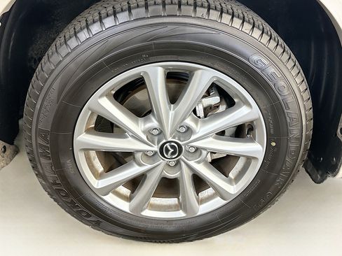 Used 2025 MAZDA CX-5 AWD 2.5 S w/ Preferred Package image 11