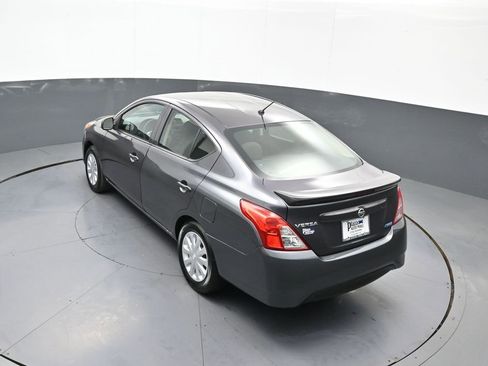 Used 2015 Nissan Versa S Plus image 39