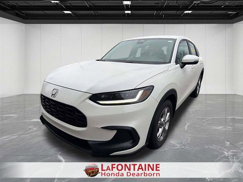 Certified 2024 Honda HR-V LX image 1