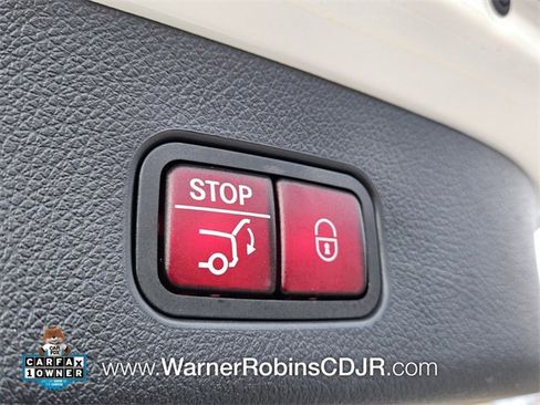 Used 2024 Mercedes-Benz GLC 300 image 13