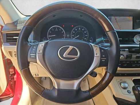 Used 2013 Lexus ES 350 w/ Luxury Pkg FWD image 13