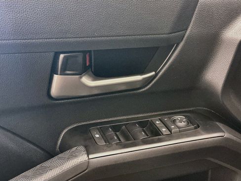 Used 2025 Toyota Tacoma TRD Sport AWD/4WD image 15